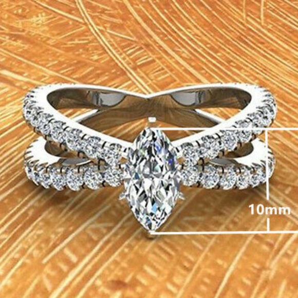 NWT 925 Silver Marquise Cut White Sapphire Ring - Picture 2 of 6